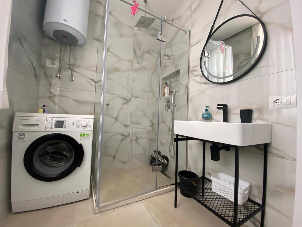 טיראנה Newly Renovated Apartment מראה חיצוני תמונה